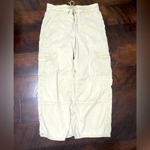 American eagle cargo jeans, worn once,